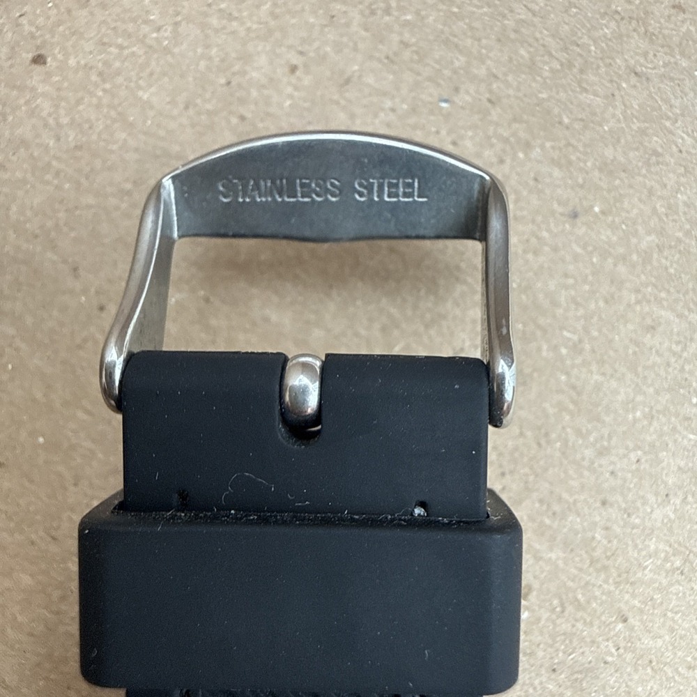 Original Victorinox Swiss Army Black Quartz Watch #241517 Rubber Strap - Picture 14 of 15